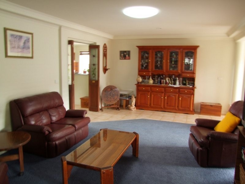 9 BLAIR CRESCENT, Leongatha VIC 3953