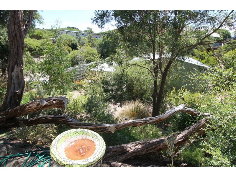 28 Ennisvale Ave, Sandy Point VIC 3959