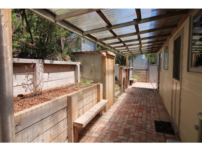 28 Ennisvale Ave, Sandy Point VIC 3959