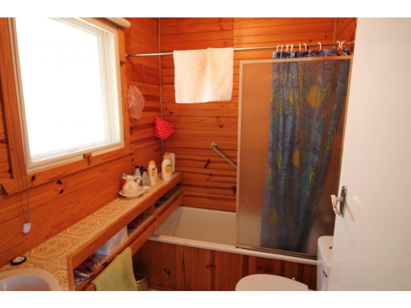 28 Ennisvale Ave, Sandy Point VIC 3959