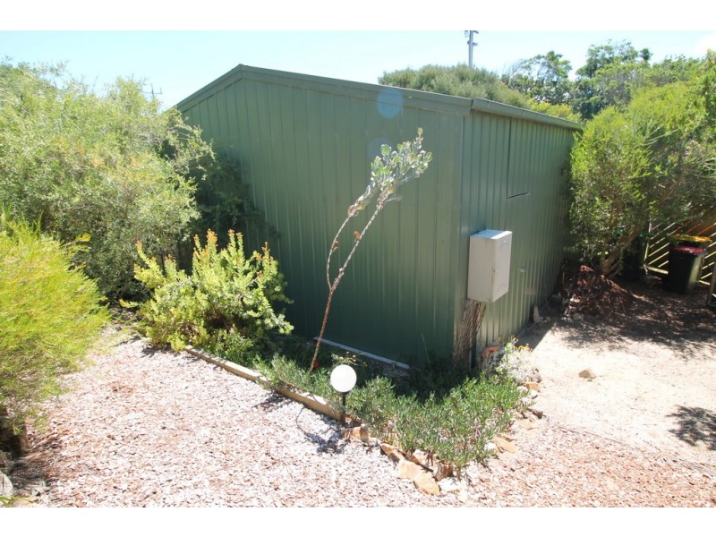 28 Ennisvale Ave, Sandy Point VIC 3959