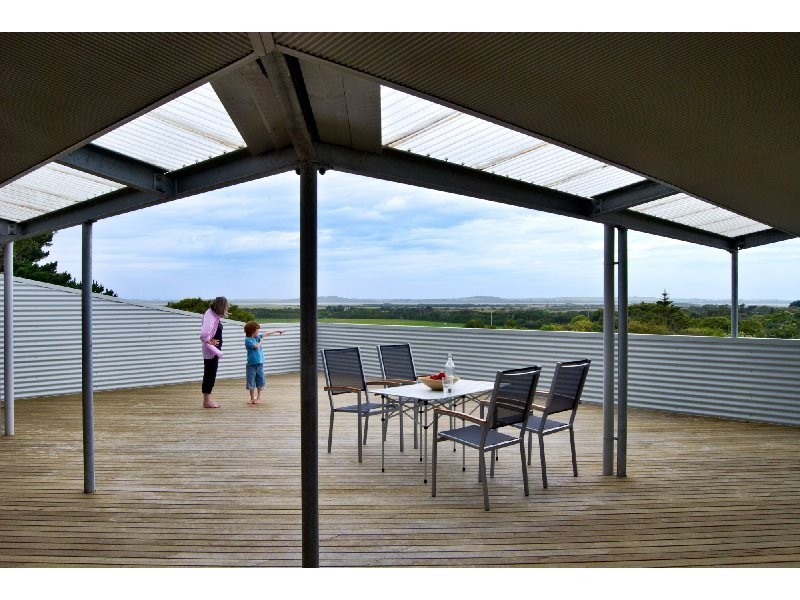 41 Sunshine Rise, Sandy Point VIC 3959