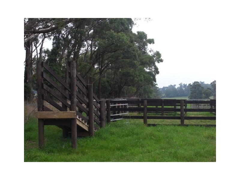 Curries Road, Drouin South VIC 3818