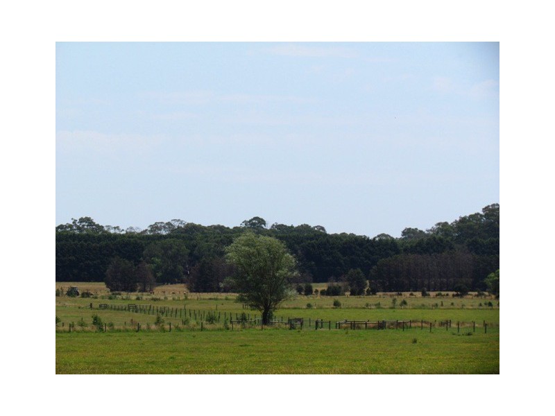 Curries Road, Drouin South VIC 3818
