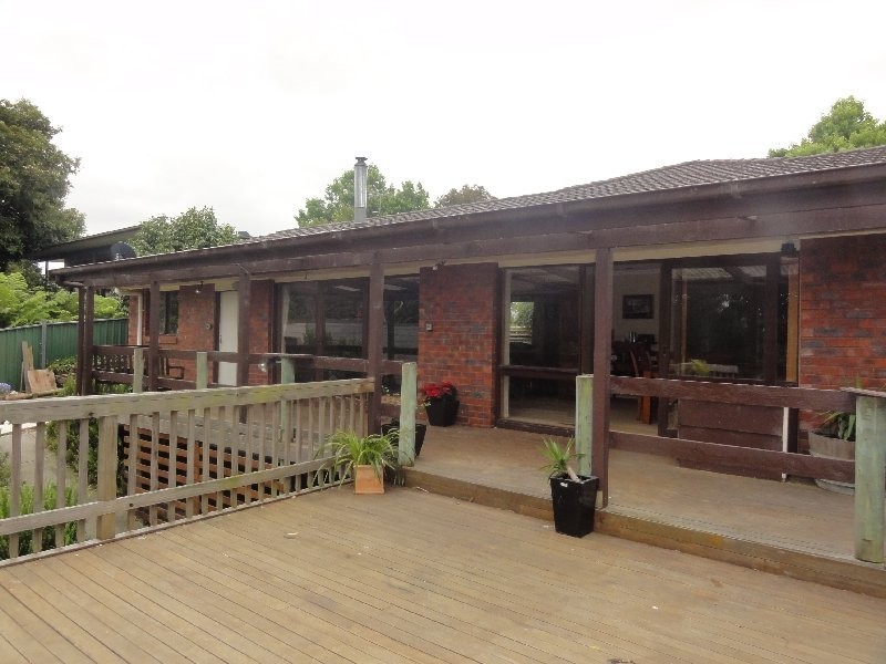 6 Hall Rd, Foster VIC 3960
