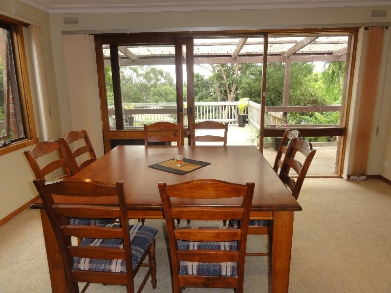 6 Hall Rd, Foster VIC 3960