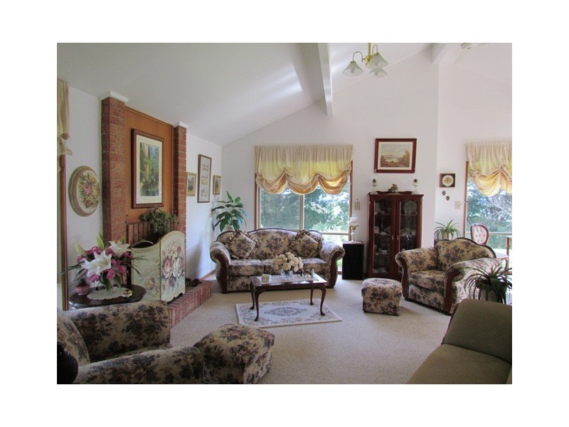 1081 Darnum Allambee Road, Warragul South VIC 3821