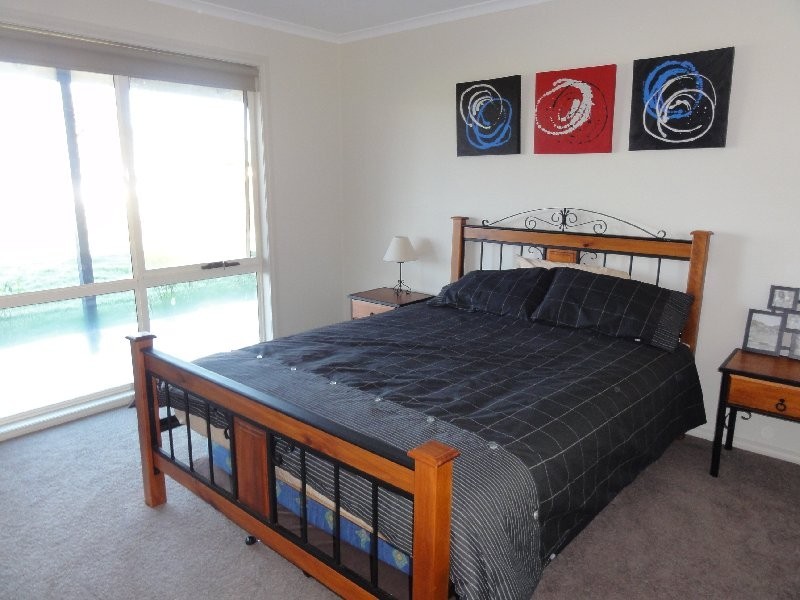 36 Tramway Street, Port Franklin VIC 3964