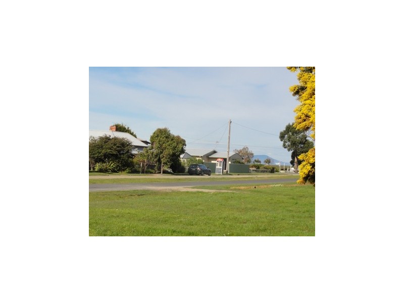 4 Bowen Street, Port Franklin VIC 3964