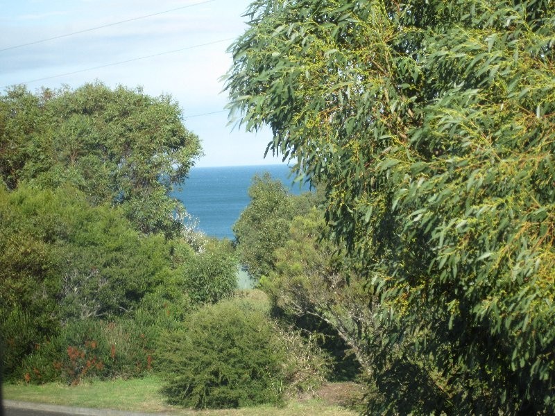 2 IIuka Court, Waratah Bay VIC 3959