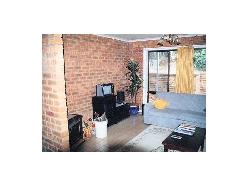 7 Waratah Ave, Sandy Point VIC 3959