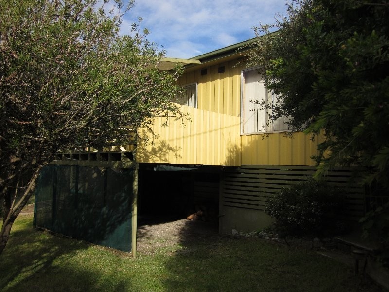 34 Banksia Ave, Sandy Point VIC 3959