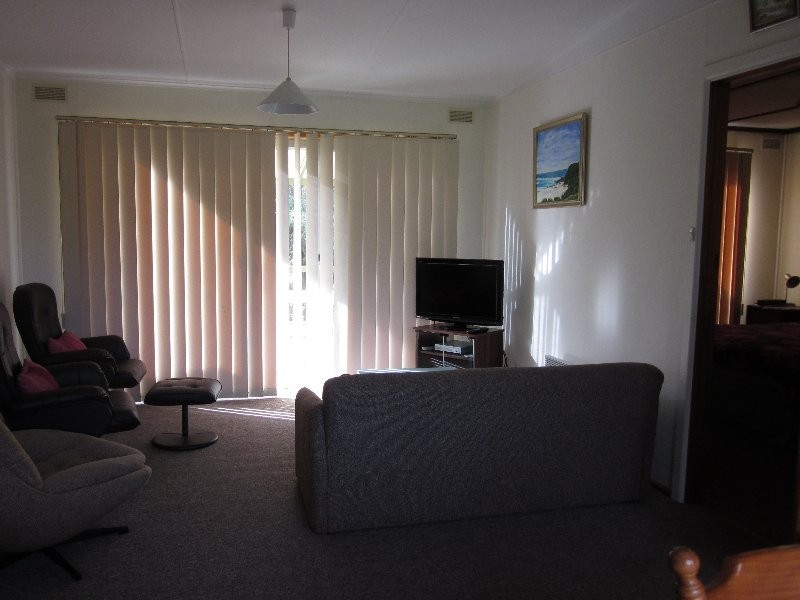 34 Banksia Ave, Sandy Point VIC 3959