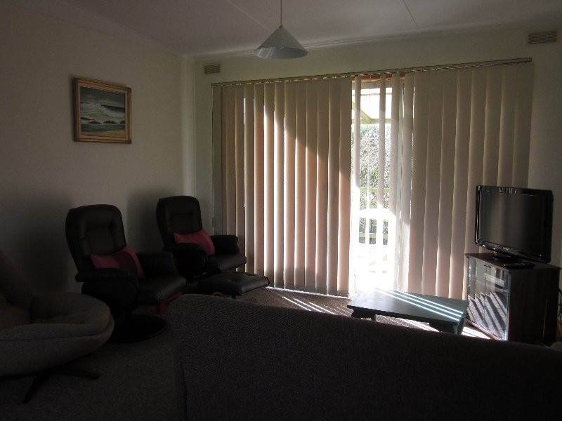 34 Banksia Ave, Sandy Point VIC 3959