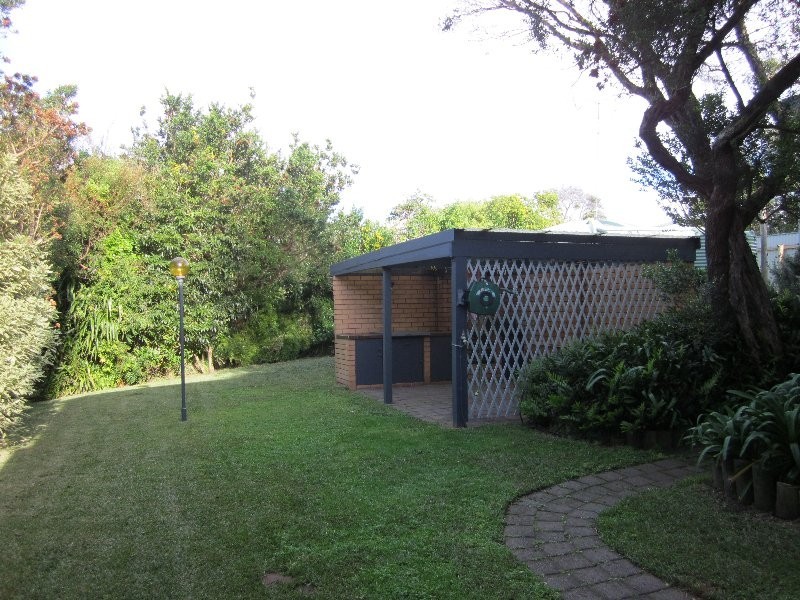 18 Banksia Ave, Sandy Point VIC 3959