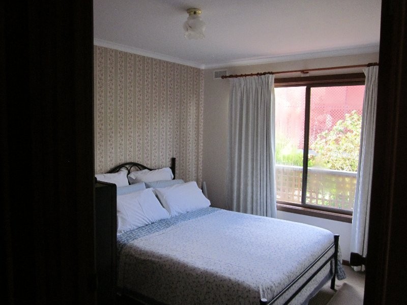 18 Banksia Ave, Sandy Point VIC 3959