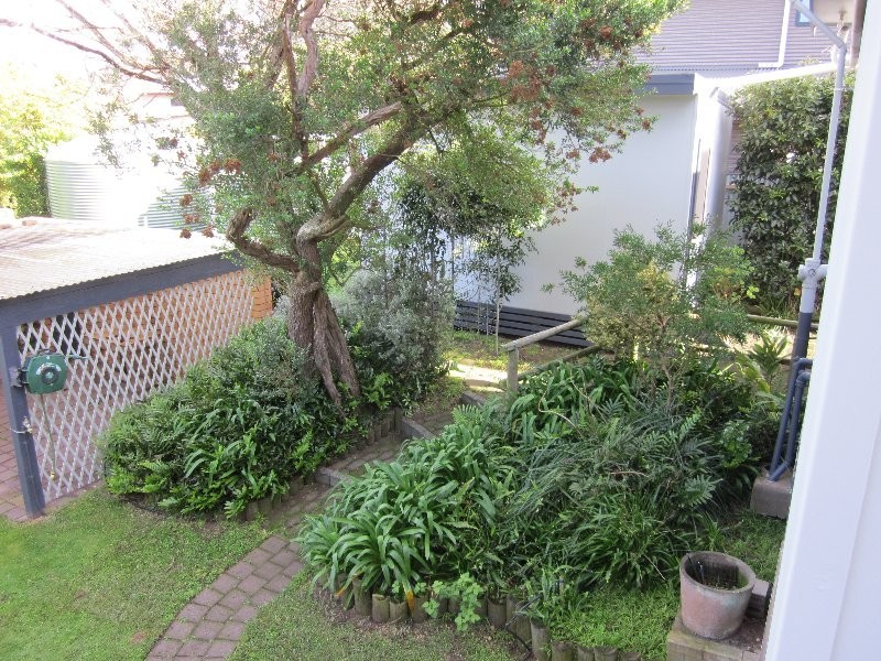 18 Banksia Ave, Sandy Point VIC 3959