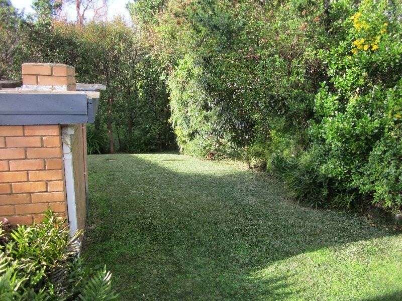 18 Banksia Ave, Sandy Point VIC 3959