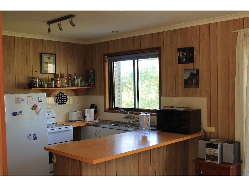24 Harbour View, Sandy Point VIC 3959