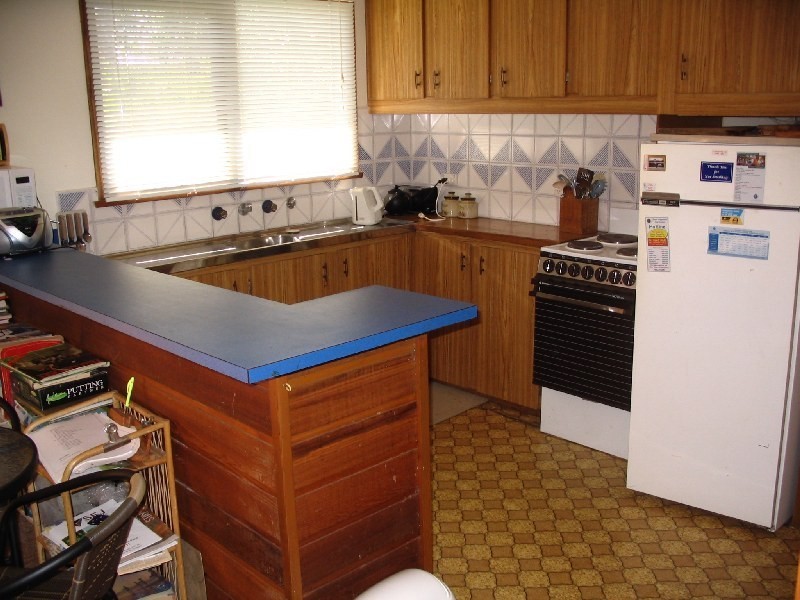 41 Ash Ave, Sandy Point VIC 3959