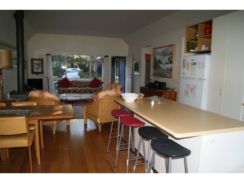 16 Graeme Grove, Sandy Point VIC 3959