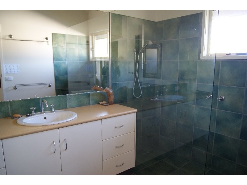 16 Graeme Grove, Sandy Point VIC 3959