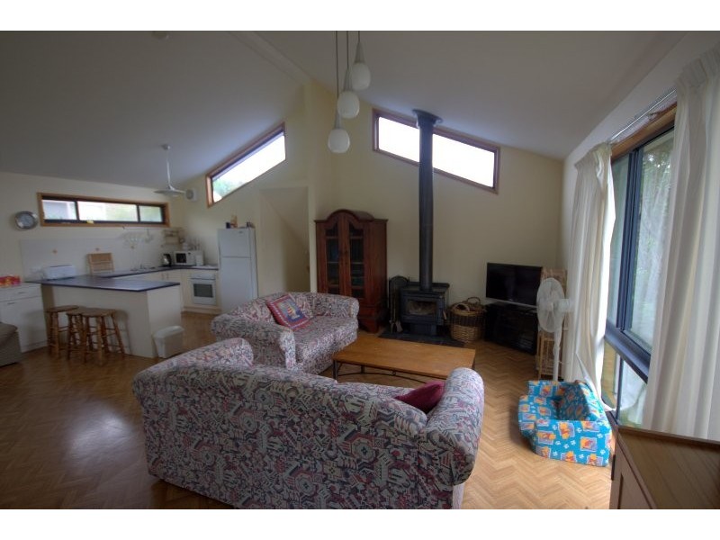 11 Beach Parade, Sandy Point VIC 3959