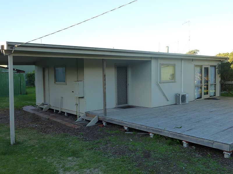 69 Beach Parade, Sandy Point VIC 3959