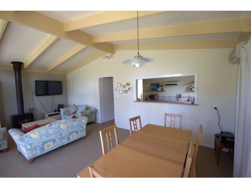 12 Banksia Ave, Sandy Point VIC 3959