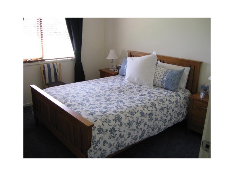 4 Ash Ave, Sandy Point VIC 3959