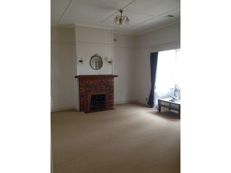 21 Witton Street, Warragul VIC 3820