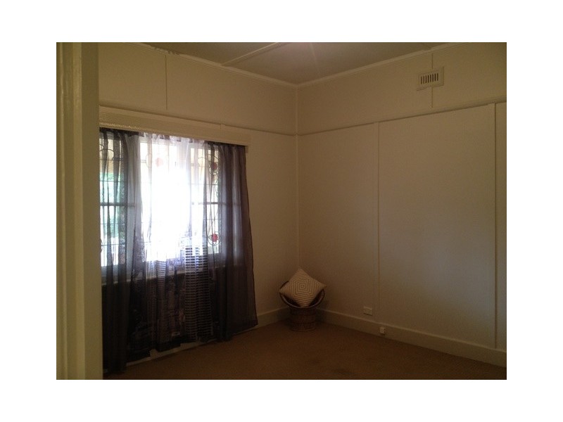 21 Witton Street, Warragul VIC 3820