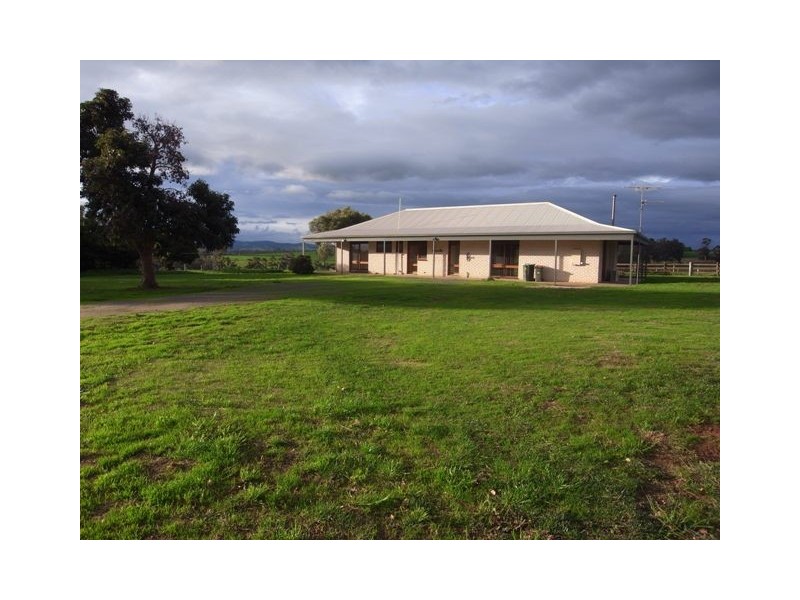 315 Higgs Road, Drouin VIC 3818
