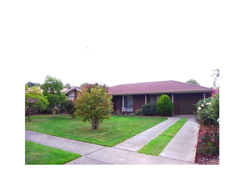 8 Brentwood Court, Warragul VIC 3820