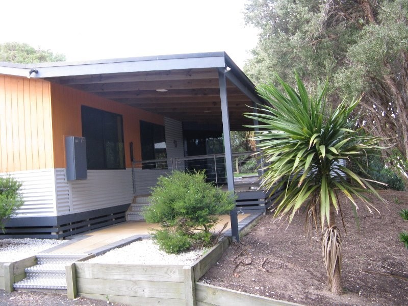 1 Fifth Ave, Sandy Point VIC 3959