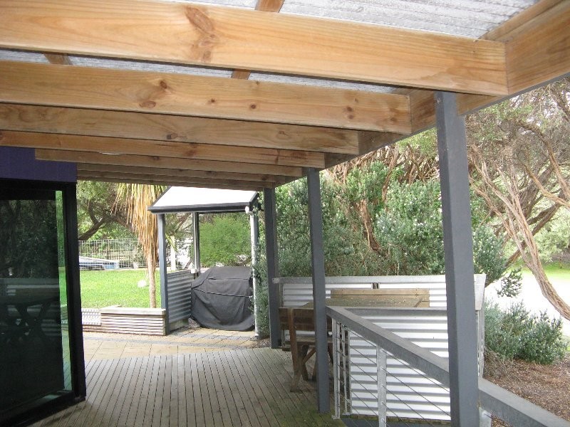 1 Fifth Ave, Sandy Point VIC 3959