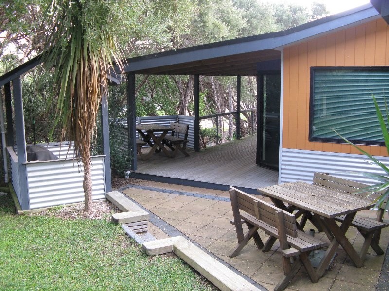 1 Fifth Ave, Sandy Point VIC 3959