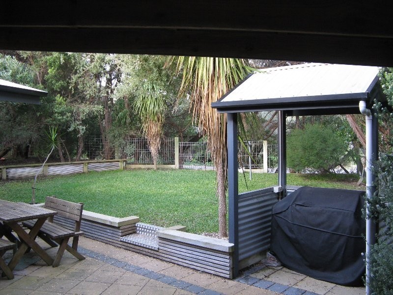 1 Fifth Ave, Sandy Point VIC 3959