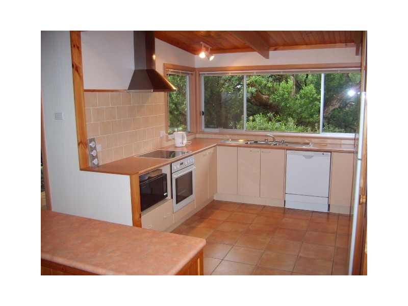 8 The Boulevard, Sandy Point VIC 3959