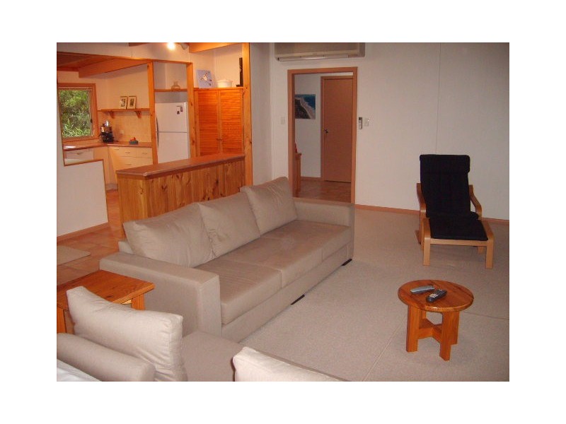 8 The Boulevard, Sandy Point VIC 3959