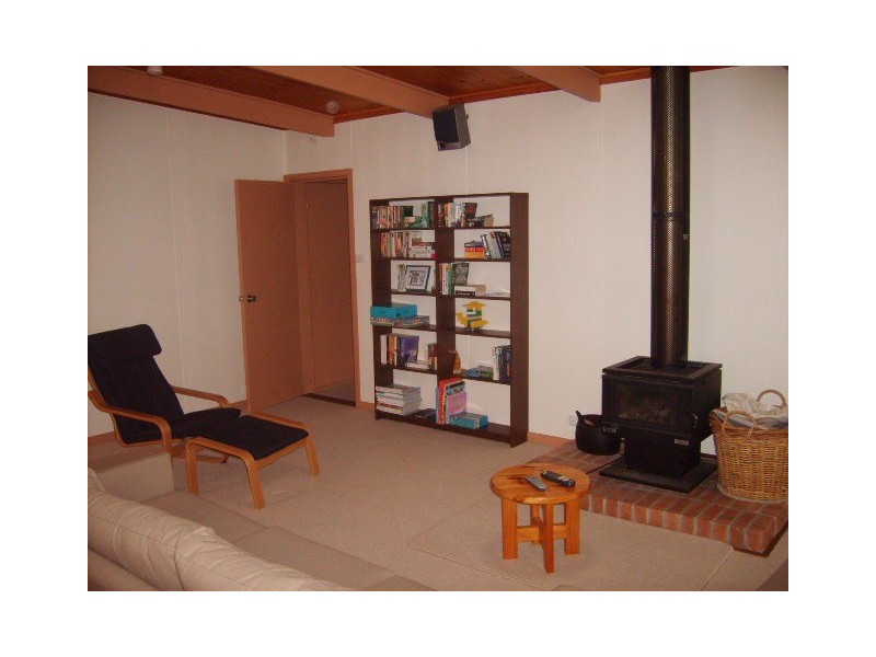 8 The Boulevard, Sandy Point VIC 3959