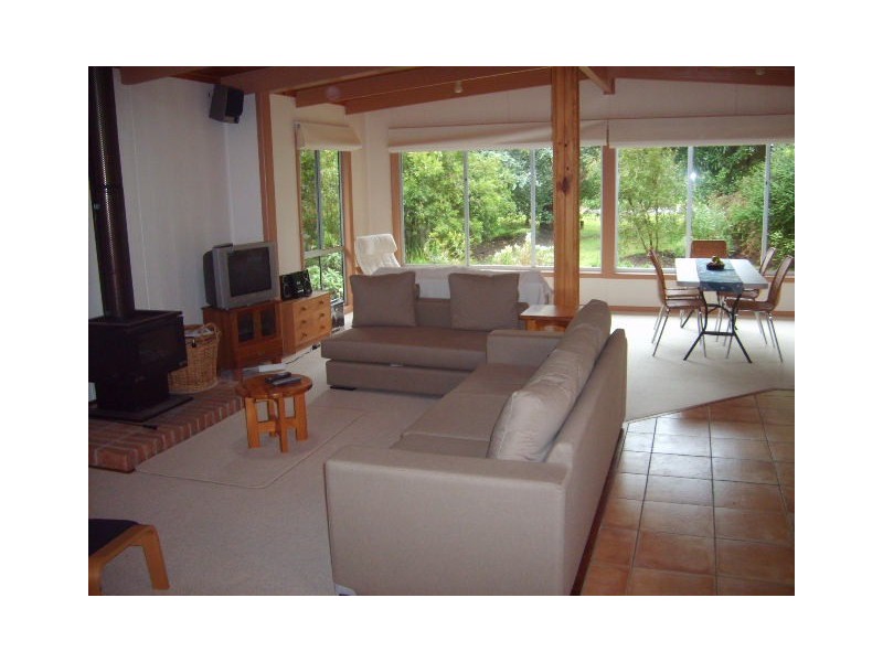 8 The Boulevard, Sandy Point VIC 3959