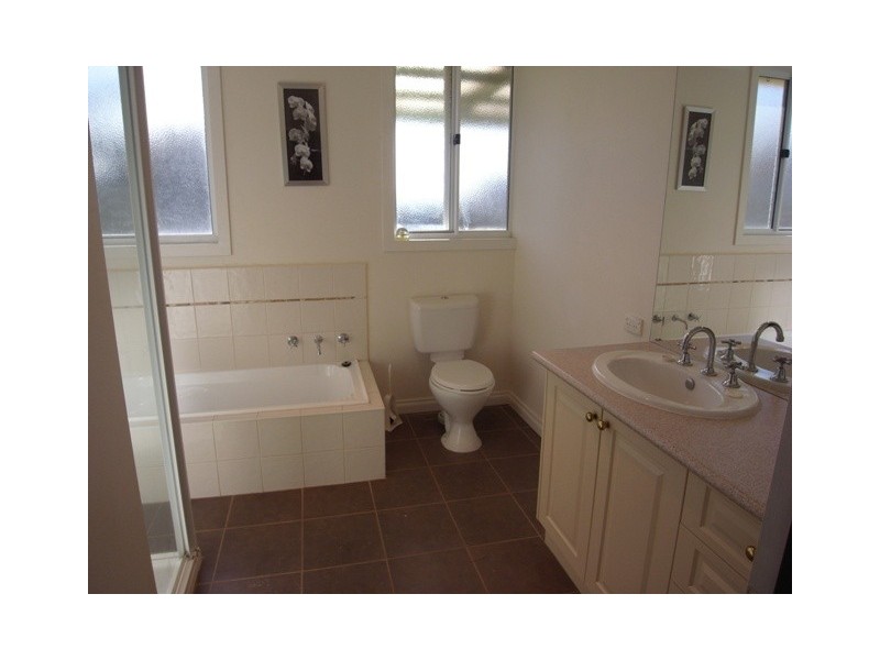 20 Fenton Street, Warragul VIC 3820