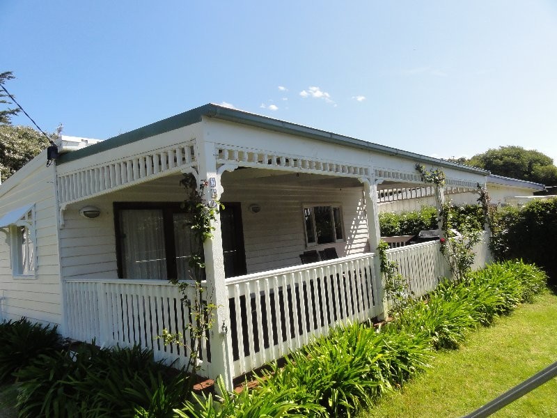 100 Beach Parade, Sandy Point VIC 3959