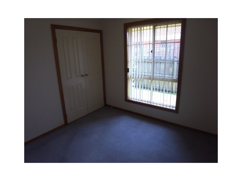 2/14 Cambridge Drive, Warragul VIC 3820