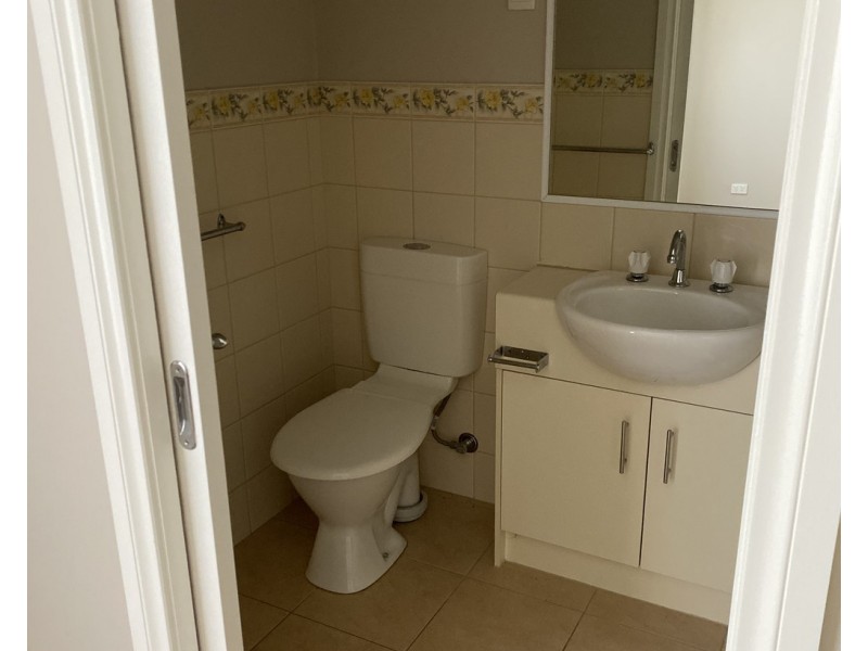 Unit 1/7 Lampard Road, Drouin VIC 3818