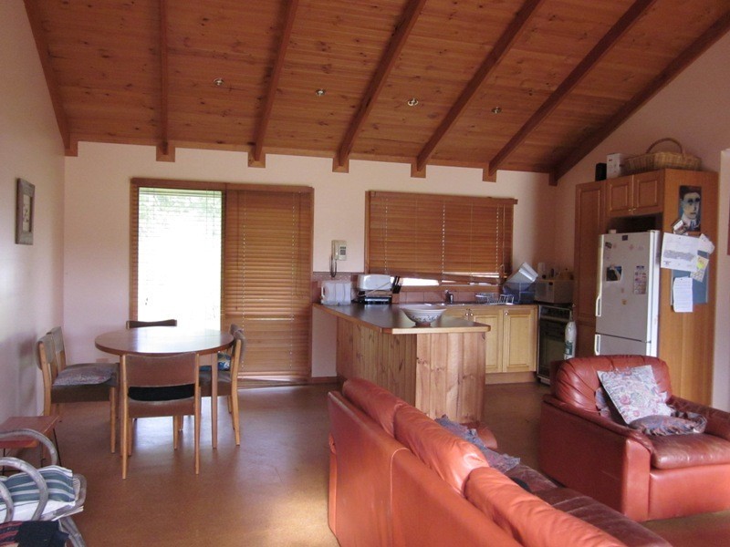 11 Ash Ave, Sandy Point VIC 3959