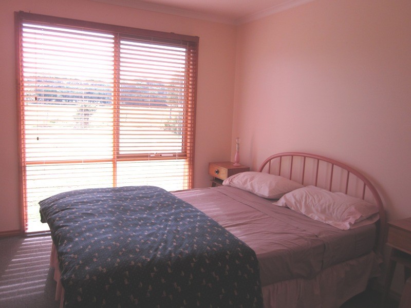 11 Ash Ave, Sandy Point VIC 3959