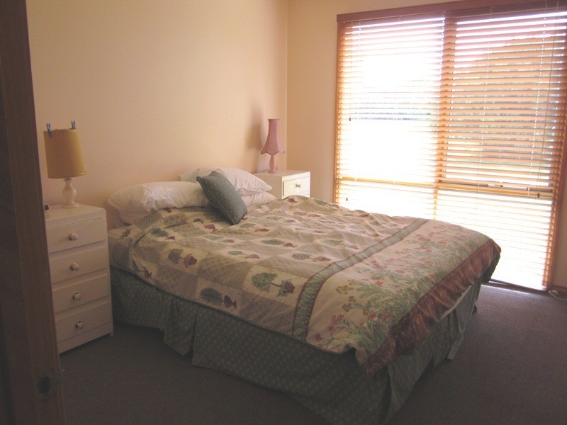 11 Ash Ave, Sandy Point VIC 3959