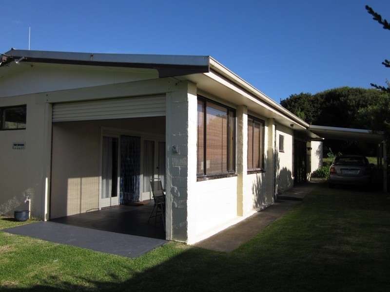 20 Beach Parade, Sandy Point VIC 3959